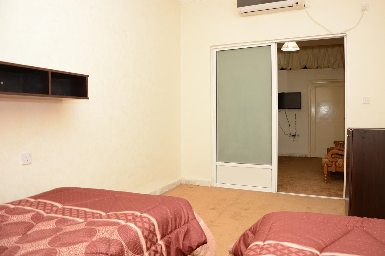 Teeba Palace Hotel Suites Амман Экстерьер фото