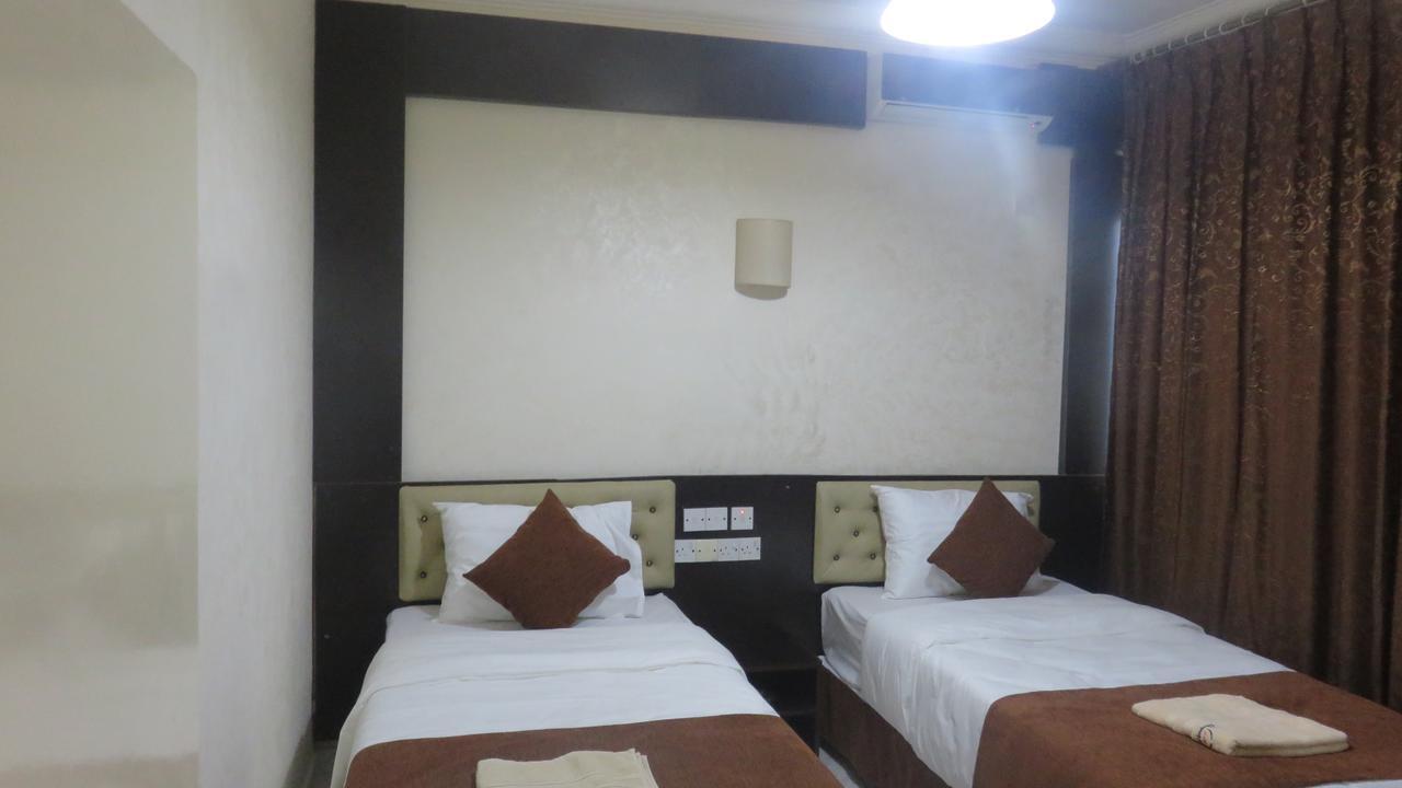 Teeba Palace Hotel Suites Амман Экстерьер фото