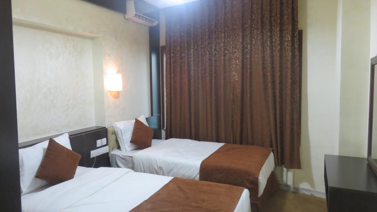 Teeba Palace Hotel Suites Амман Экстерьер фото